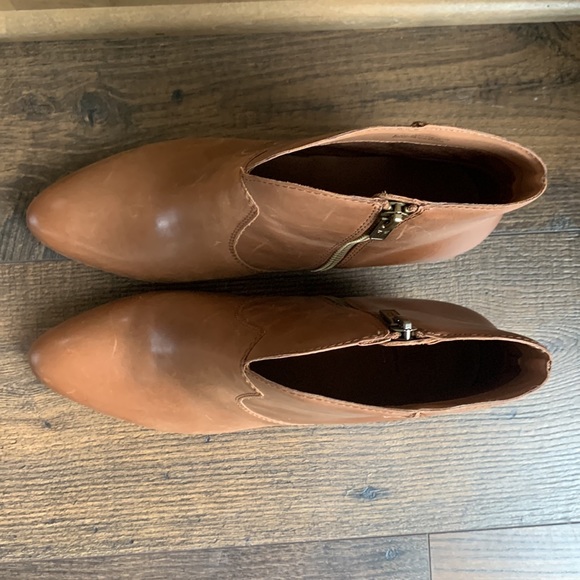 FRYE Boots size 9.5 - Picture 2 of 7